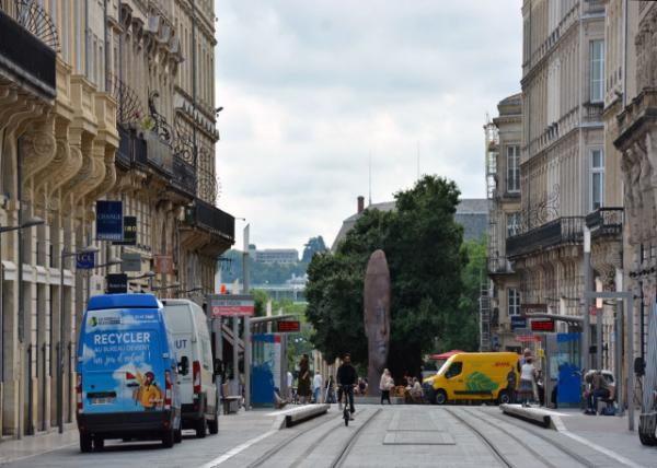 2024-06-17_15_Cours de l'Intendance_ a Center of City Life & Luxury Boutiques Forming One of the 3 Edges of the Bordeaux Golden Triangle0001.JPG