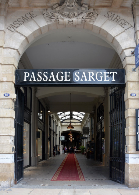 2024-06-17_19_Passage Sarget Named after a Famouse Trader of the 1700s & Housing a Fancy Tea Shop & Crystal-Maker0001.JPG