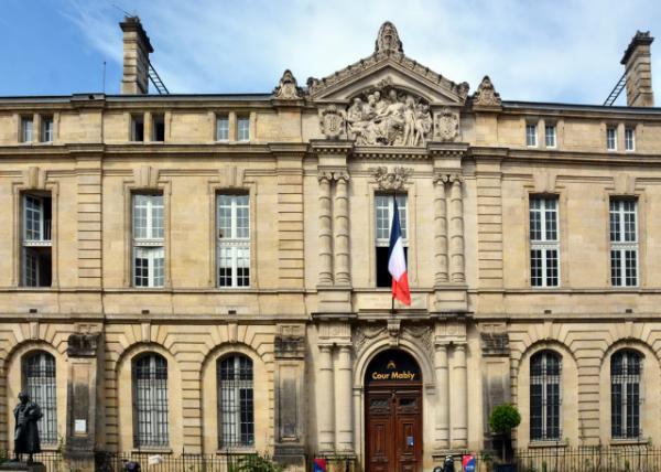 2024-06-17_21_Cour Mably the Former Chapter House Transformed into a Cultural Venue  @ Place du Chapelet0001.JPG