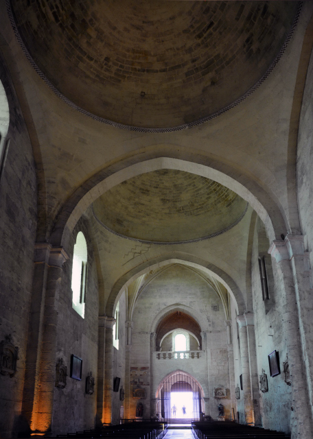 2024-06-18_49_Monolithic Church of Saint-Émilion w a Bas-Relief @ the Back of the Central Nave Representing 2 Tetrapterous Angels, Guardians o.JPG