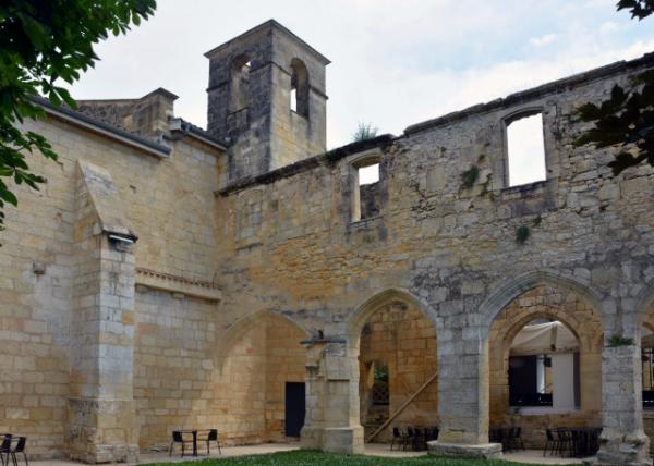 2024-06-18_84_Cordeliers Cloister Established in 12100001.JPG