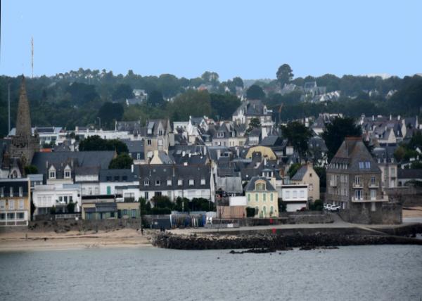 2024-06-19_124_Port-Louis_Driasker Cove w Church of Our Lady of the Assumption in the Background-10001.JPG