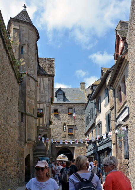 2024-06-20_10_Mont St Michel Single Street-10001.JPG