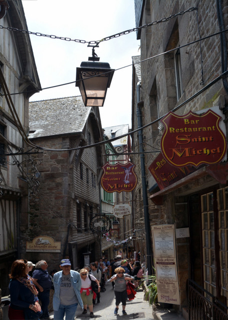 2024-06-20_13_Mont St Michel Single Street-40001.JPG