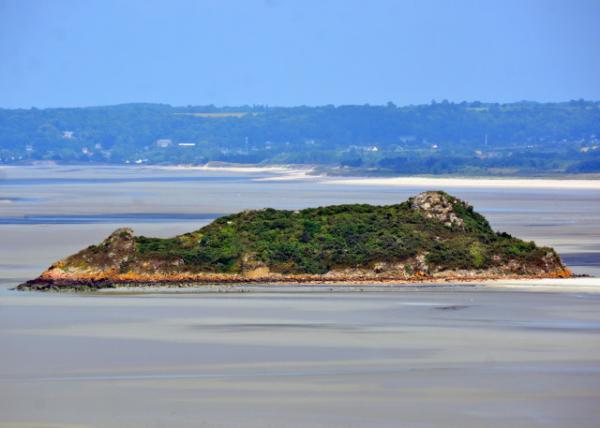 2024-06-20_65_A View of Tombelaine or Light Tomb Island from Mont-Saint-Michel Abbey0001.JPG