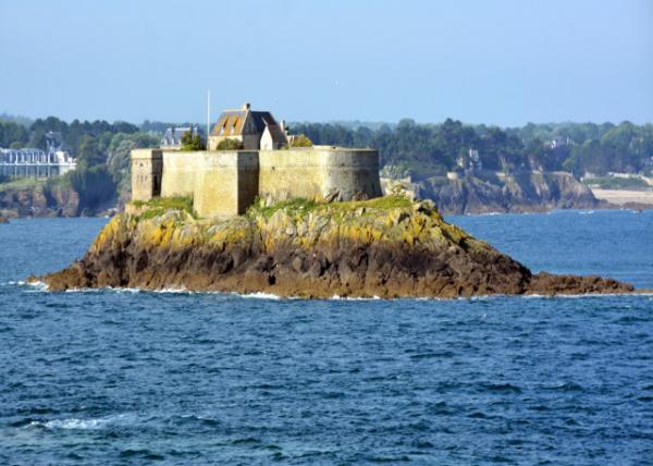 2024-06-20_17_Fort Harbour_ the Last Fort Built to Protect Saint-Malo_ Facing Dinard0001.JPG