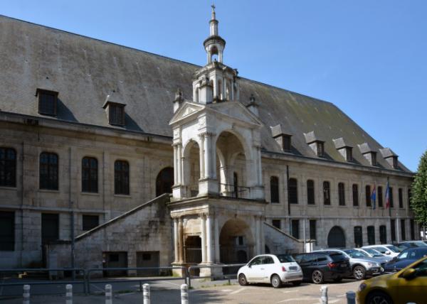 2024-06-21_09_Chapel Pride St. Romain against Market Hall Aux Toiles_ Long Considered the Largest Market in France0001.JPG