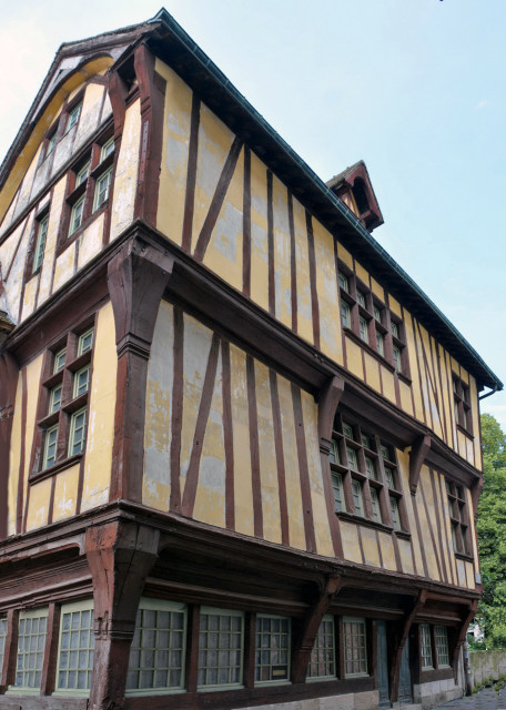 2024-06-21_73_Medieval Historic Half-Timbered Bldg0001.JPG