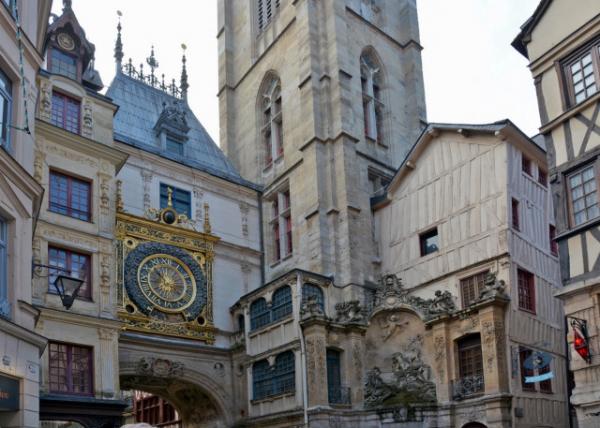 2024-06-21_85_Astronomic Clock & Fountain at Rue du Gros-Horloge (1389)0001.JPG