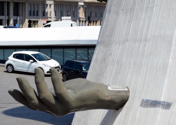 2024-06-21_49_Sculpture of Hand on Le Volcan Formed after the Architects Hand_ Oscar Niemeyer0001.JPG