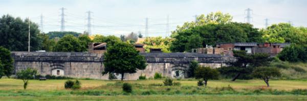 2024-06-22_04_Gravesend_Shornemead Fort, a Now-Disused Artillery Fort Bilt in the 1860s to Guard the Entrance to the Thames from Se.JPG