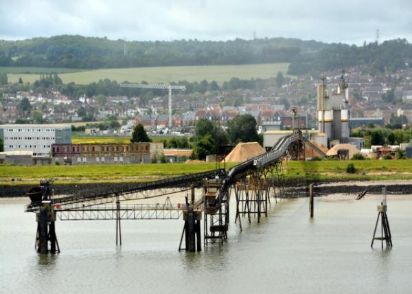 2024-06-22_07_Gravesend_Industry by Thames0001.JPG