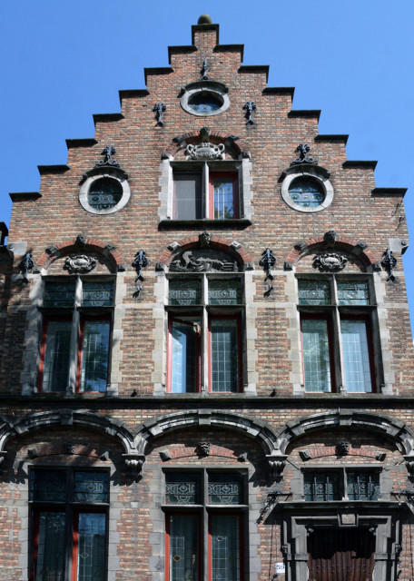 2024-06-23_39_Upper Floor of a Historic Town House in Baroque Style Built of Red Brick, the Roof Built in the Typical Stepped Gable w Facade Richly D.JPG