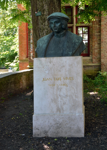 2024-06-23_55_Bust of Juan Luis Vives_ the Father of Modern Pychology Withdrew to Bruges after Lost Royal Favour0001.JPG