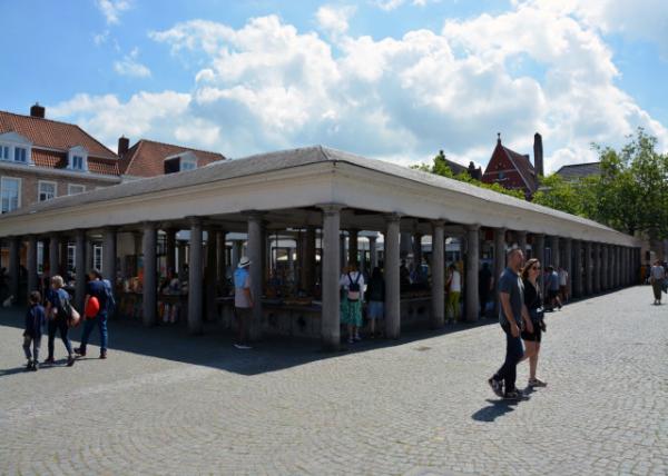 2024-06-23_139_Vismarkt_ Fish Market_ a Classical Colonnade & the Oldest Preserved Fish Market in Belgium0001.JPG