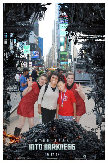 05-05-13_ Times Square_Star Trek Into Darkness ǼԺڰ-20001.JPG