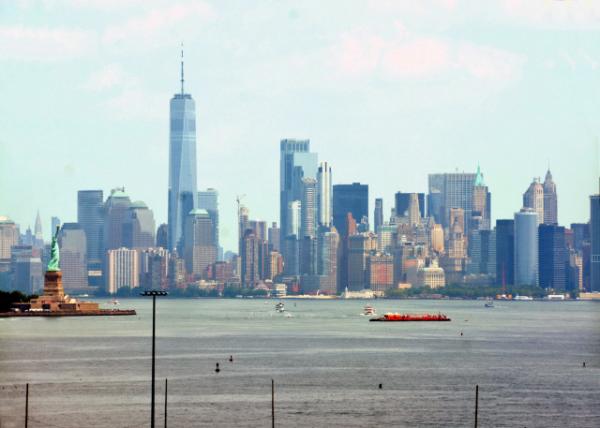 2024-08-06_00_Statue of Liberty & NYC Skyline0001.JPG