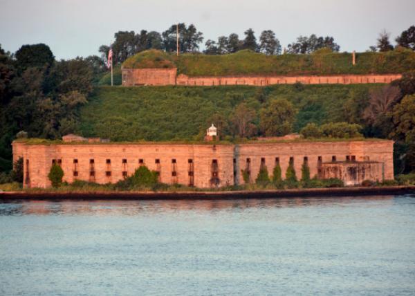 2024-08-10_01_Fort Wadsworth, a Former US Military Installation on Staten Island, Situated on The Narrows Dividing NY Bay into Upper & Lower Bays, a Natural Point fo.JPG