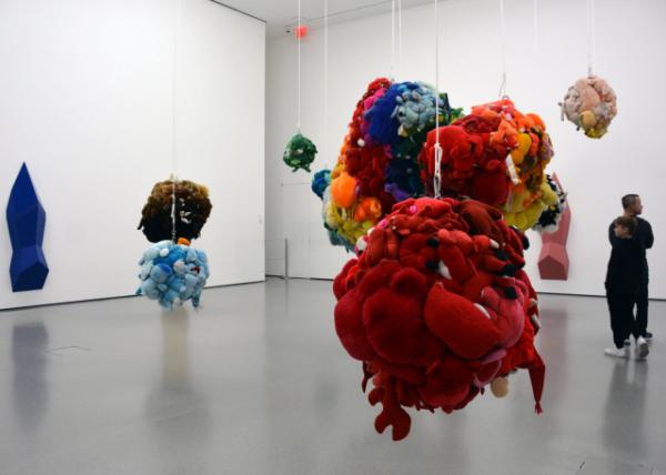 2024-10-19_45_Mike Kelley Deodorized Central Mass w Satellites 19911999 Plush Toyes Taunting the Hierarchies Between High Art & Mainstream Culture_ Between Obsessive Hygiene & Moral Decline0001.JPG