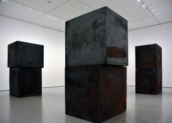 2024-10-19_70_Richard Serra Equal 2015 Forged Weatherproof Steel_ 8 Blocks0001.JPG