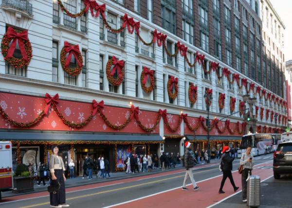 2024-12-14_00_Macy's Entrance-10001.JPG