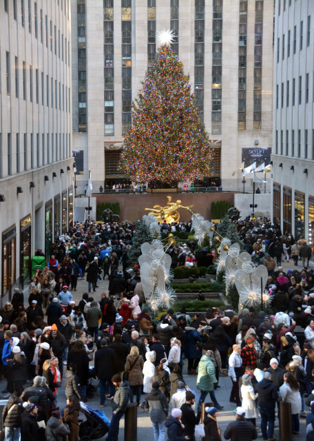 2024-12-14_13_Rockefeller Christmas Tree0001.JPG