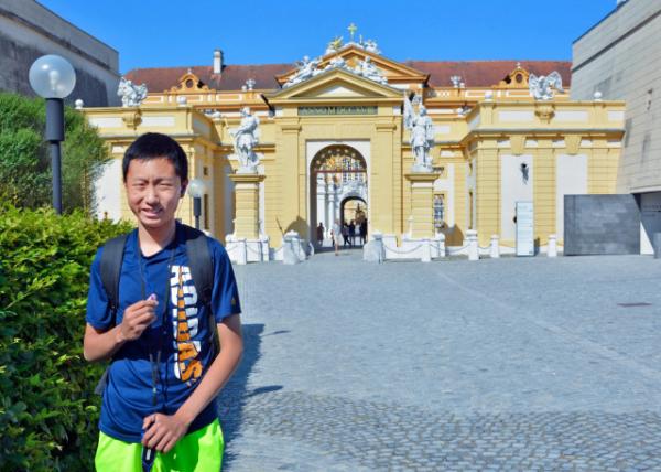 2017-07-08_Abbey Main Entrance ޵Ժڴ-10001.JPG