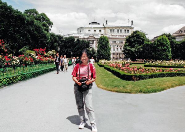 1996-06-15_Vienna_Burggarten Ǳ԰0001.JPG