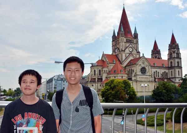 2017-07-09_Mexikoplatz_St. Francis of Assisi Church-10001.JPG