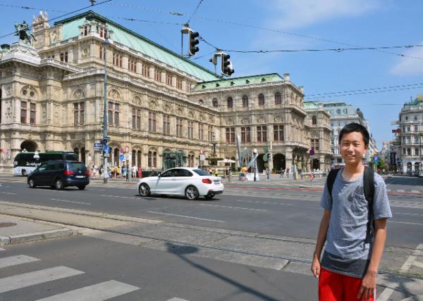 2017-07-09_Vienna State Opera_Opernpassage0001.jpg