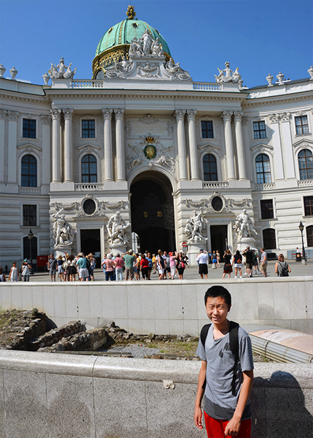 2017-07-09_St. Michael's Square_Historic Ctr of Vienna-10001.jpg