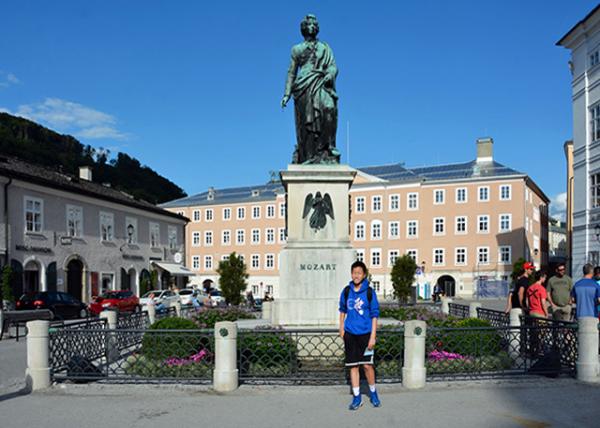 2017-07-03_Mozartplatz Īع㳡0001.JPG