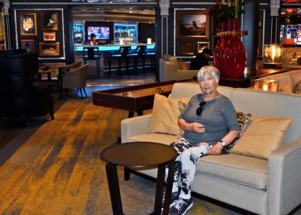 2018-07-12_Deck-2_Lower Promenade_Billboard Onboard-30001.JPG