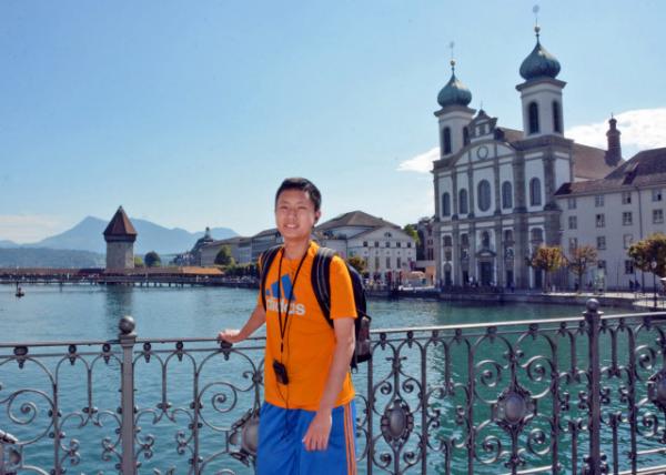 2017-08-23_Church_Jesuit over the Reuss Viewed from Reussbrcke-20001.JPG