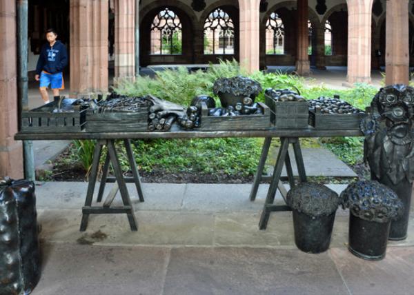 2017-08-23_Church_Basel Minster_St. Katharina & St. Nikolaus Cloister_Market Sculpture0001.JPG