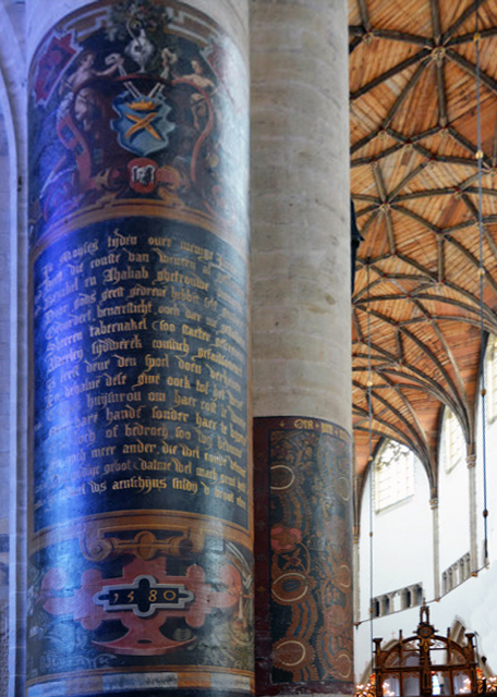 2017-08-15_Grote Kerk Great Church_Pillar0001.JPG