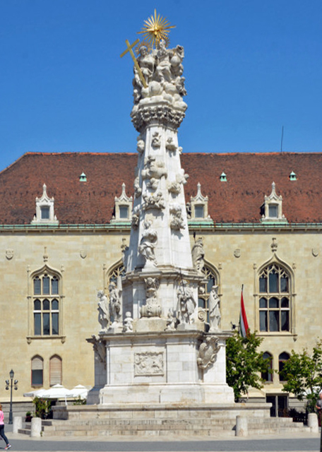 2017-07-11_Holy Trinity Square_Holy Trinity Statue ʥһ-10001.JPG