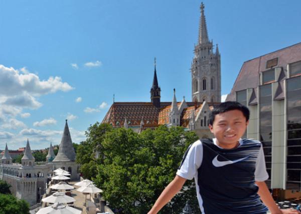 2017-07-11_Fisherman's Bastion w 7 High-Pitched Stone Towers Symbolizing the 7 Chieftains of the Hungarians & Matthias Church ˱߸˲-40001.JPG