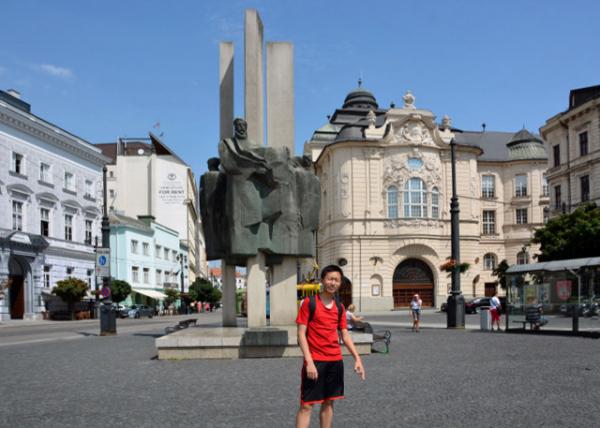 2017-07-10_Statue_Ludovt Stur on Mostov Ī˹߹㳡ǿ¬ά0001.JPG