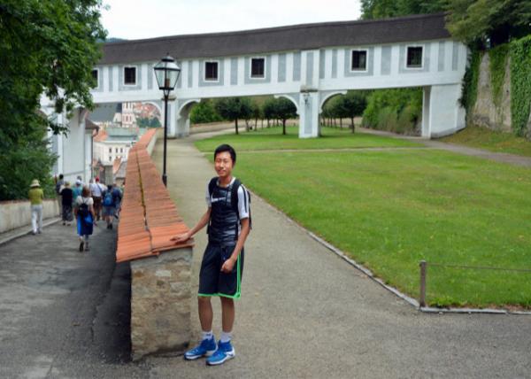 2017-07-07_Krumlov Castle_Connecting Corridor -10001.JPG