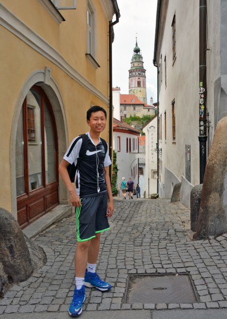 2017-07-07_Street_Na Ostrove w Castle Tower0001.JPG