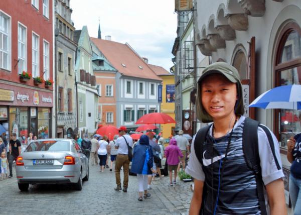 2017-07-07_Street_Škoda on Latrn0001.JPG