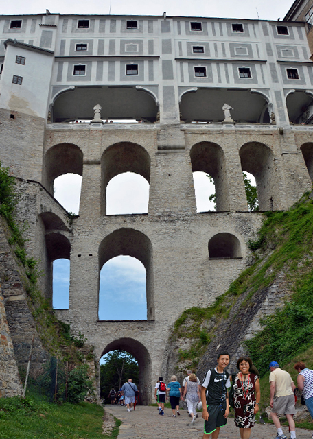 2017-07-07_Krumlov Castle_Cloak Bridge 0001.JPG