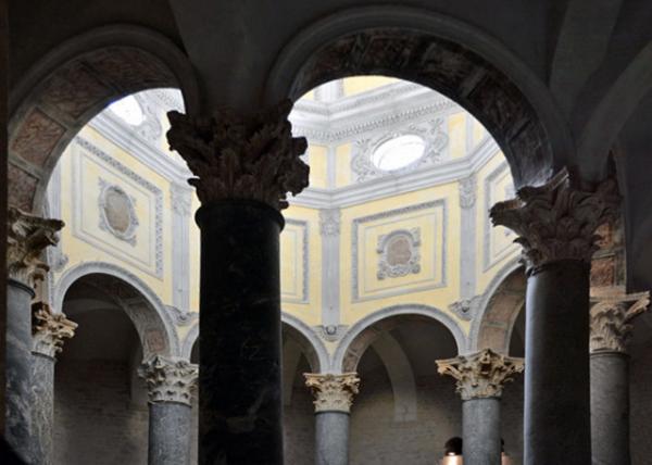 2018-07-21_Aix-en-Provence_Cathdrale Saint-Sauveur_Merovingian Baptistery0001.JPG