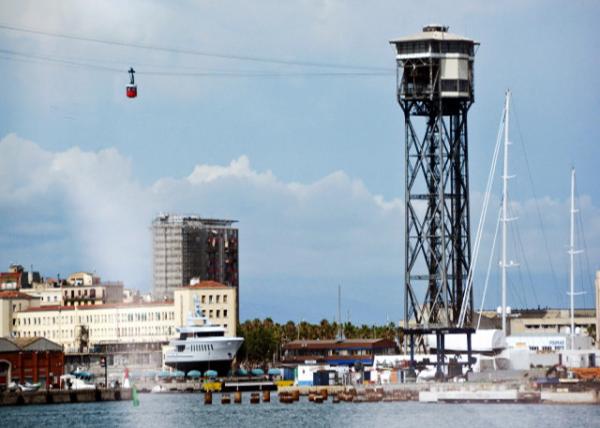 2018-07-22_Port Vell Aerial Tramway & MB92 Barcelona-10001.JPG