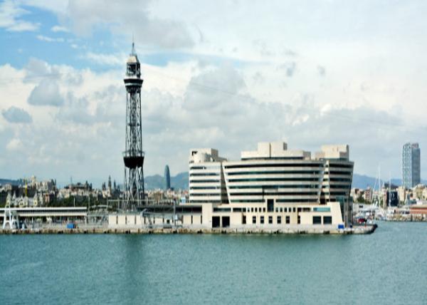 2018-07-22_Port Vell Aerial Tramway & World Trade Center-10001.JPG