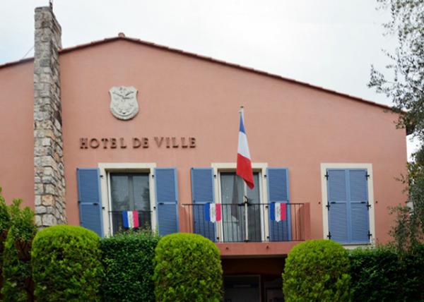 2018-07-20_Èze_Hotel de Ville 0001.JPG