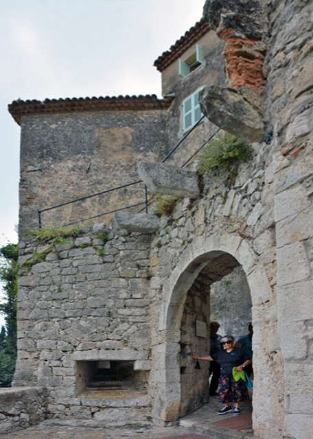 2018-07-20_Èze_Porte des Maures Ұ֮-10001.JPG