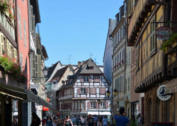 2017-08-22_Steet_Rue des Serruriers or Locksmith Street 0001.JPG