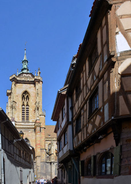 2017-08-22_Street_Rue des Tourneurs w St Martin's Church in the Background ͼ¬Ƚ뱳ʥ0001.JPG